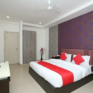 Hotel Oyo 28158 Avalon Taj View